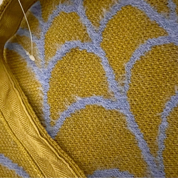 Urban Outfitters Chartreuse Green Bag with Lavender Web Design. NWT. - Picture 3 of 8